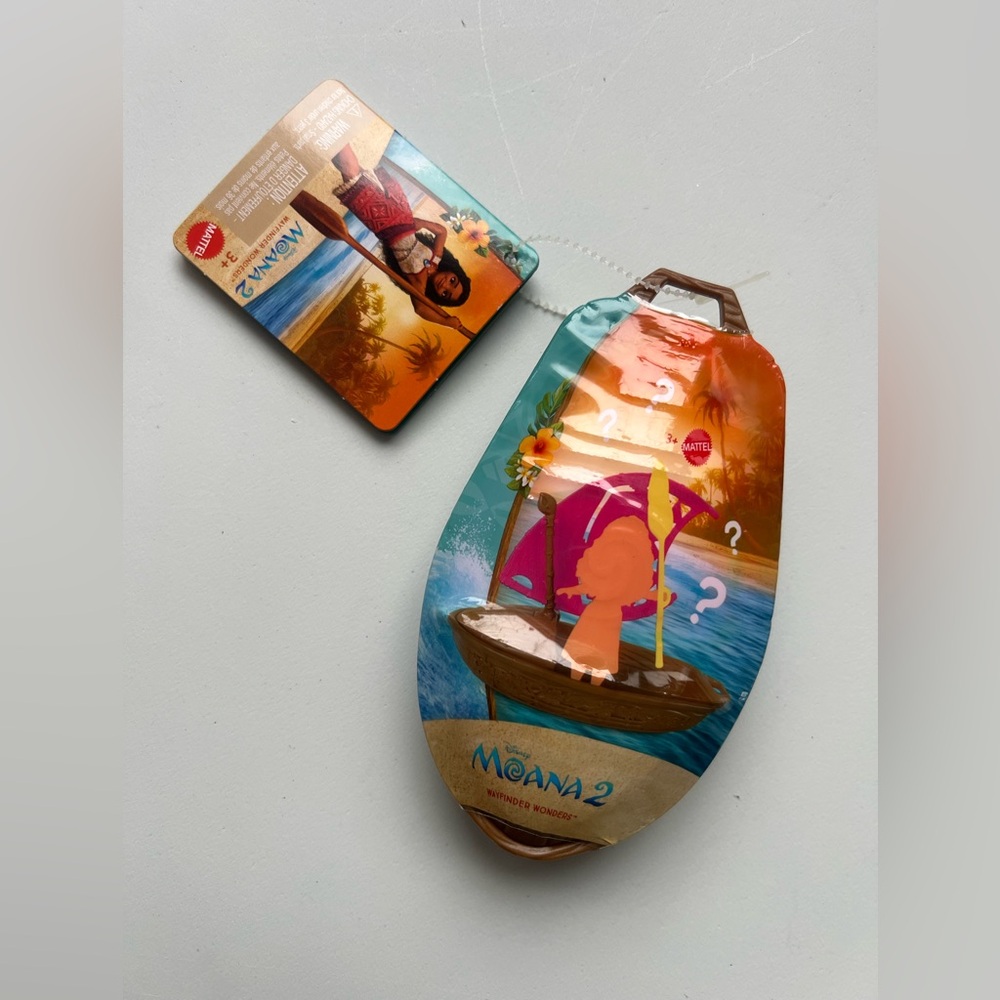 Disney Moana 2 Wayfinder Wonders with Surprise Small Doll, Canoe & Accessory